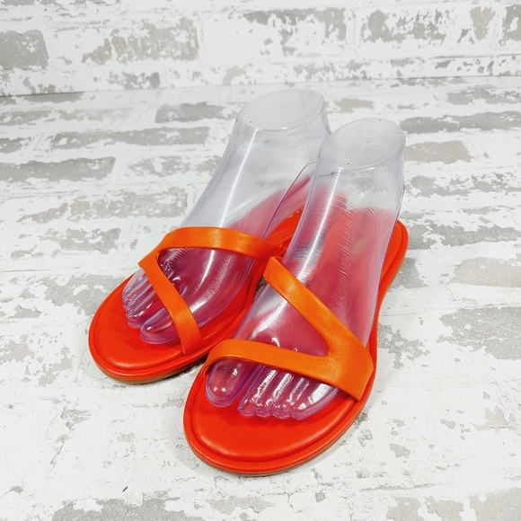 New Sarto By Franco Sarto Women's Red Leather Gwyneth Slide Flat Sandals V177 - Picture 2 of 12